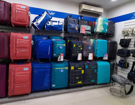 skybags showroom near me